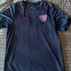 Small USA soccer training jersey. Damage at seams